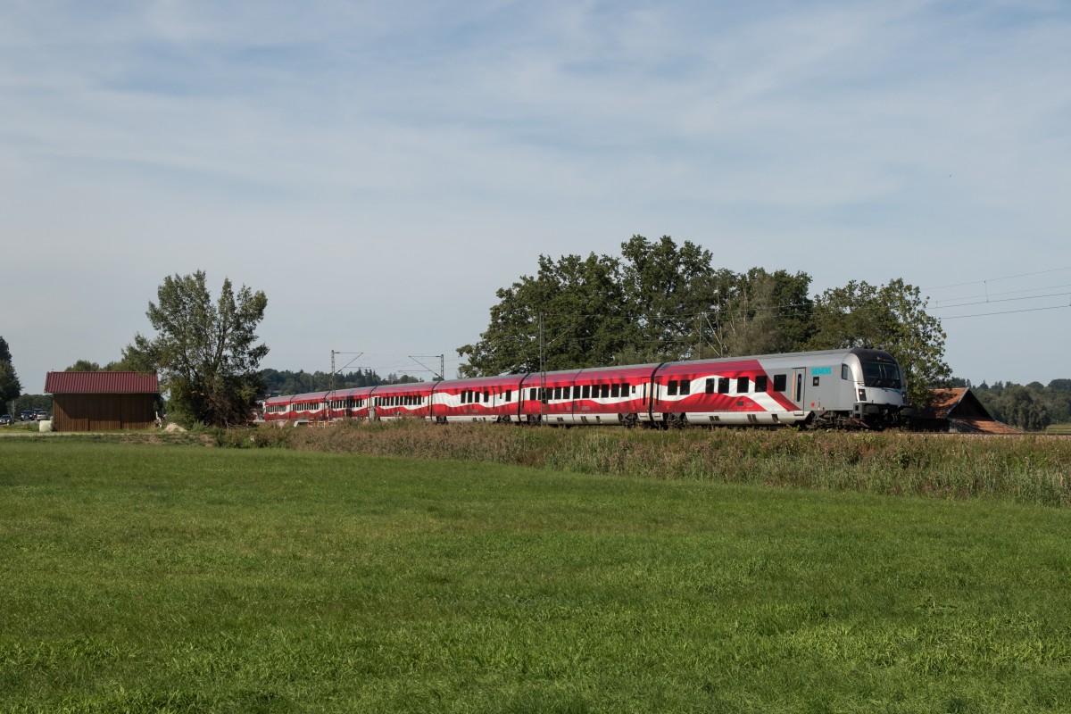 80 90 749 war am 27. August 2015 bei Weisham in Richtung Salzburg unterwegs.