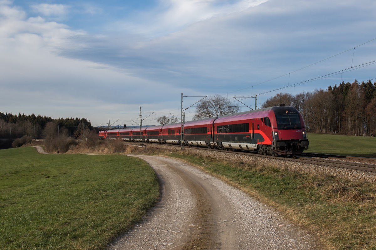 89 90 726 auf dem Weg nach Salzburg am 12. Dezember 2015 bei Htt.