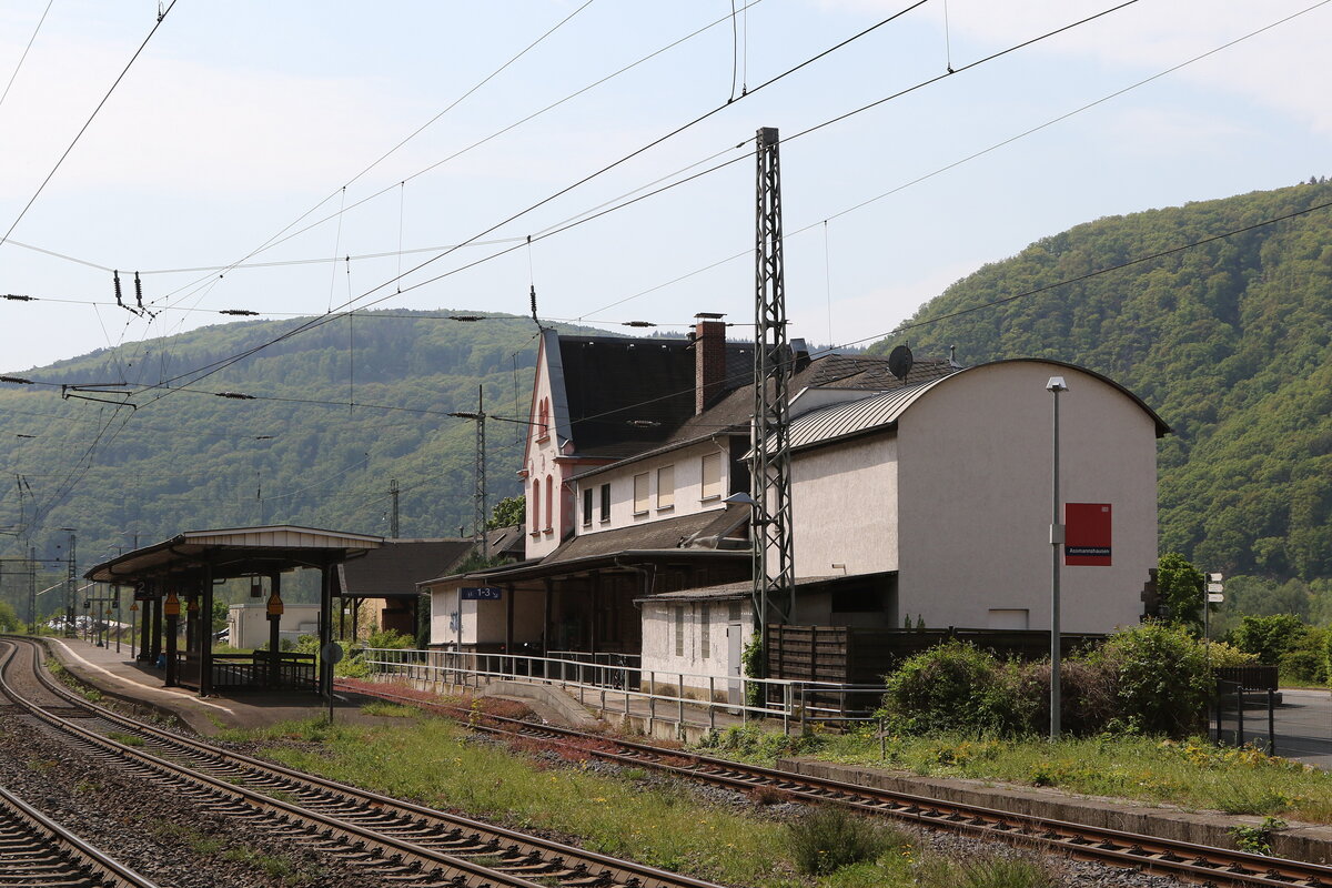 Der Bahnhof von  Assmannshausen  am Rhein am 3. Mai 2022.