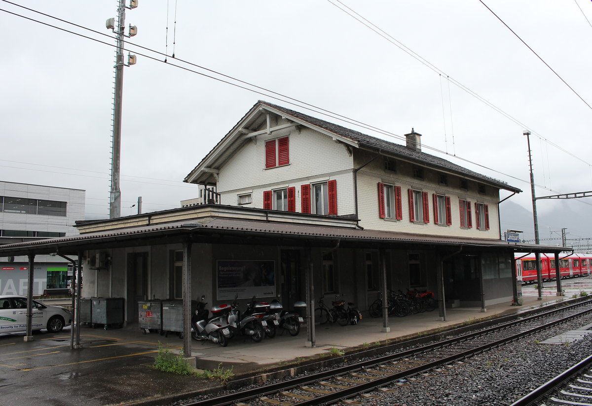 Der Bahnhof von  Landquart  am 23. Mai 2016. Hier treffen Rhtische Bahn und die SBB zusammen.