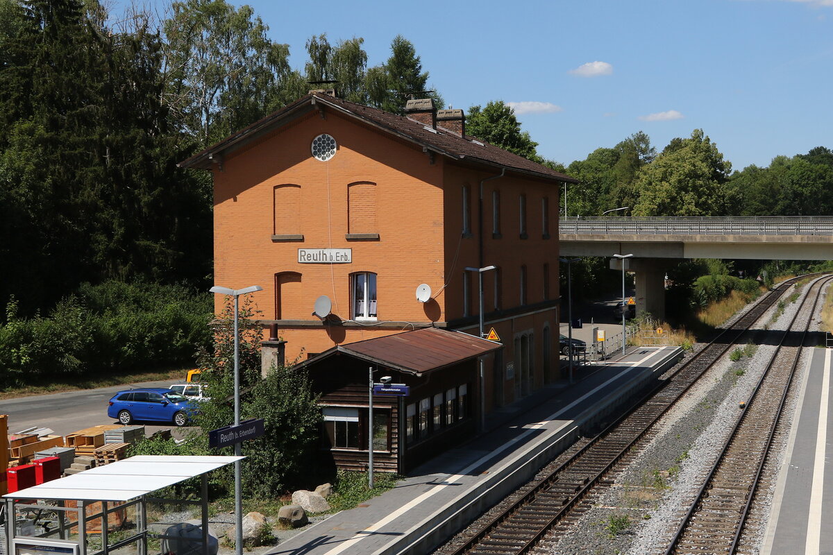 Der Bahnhof von  Reuth bei Erbendorf  in der Oberpfalz.
