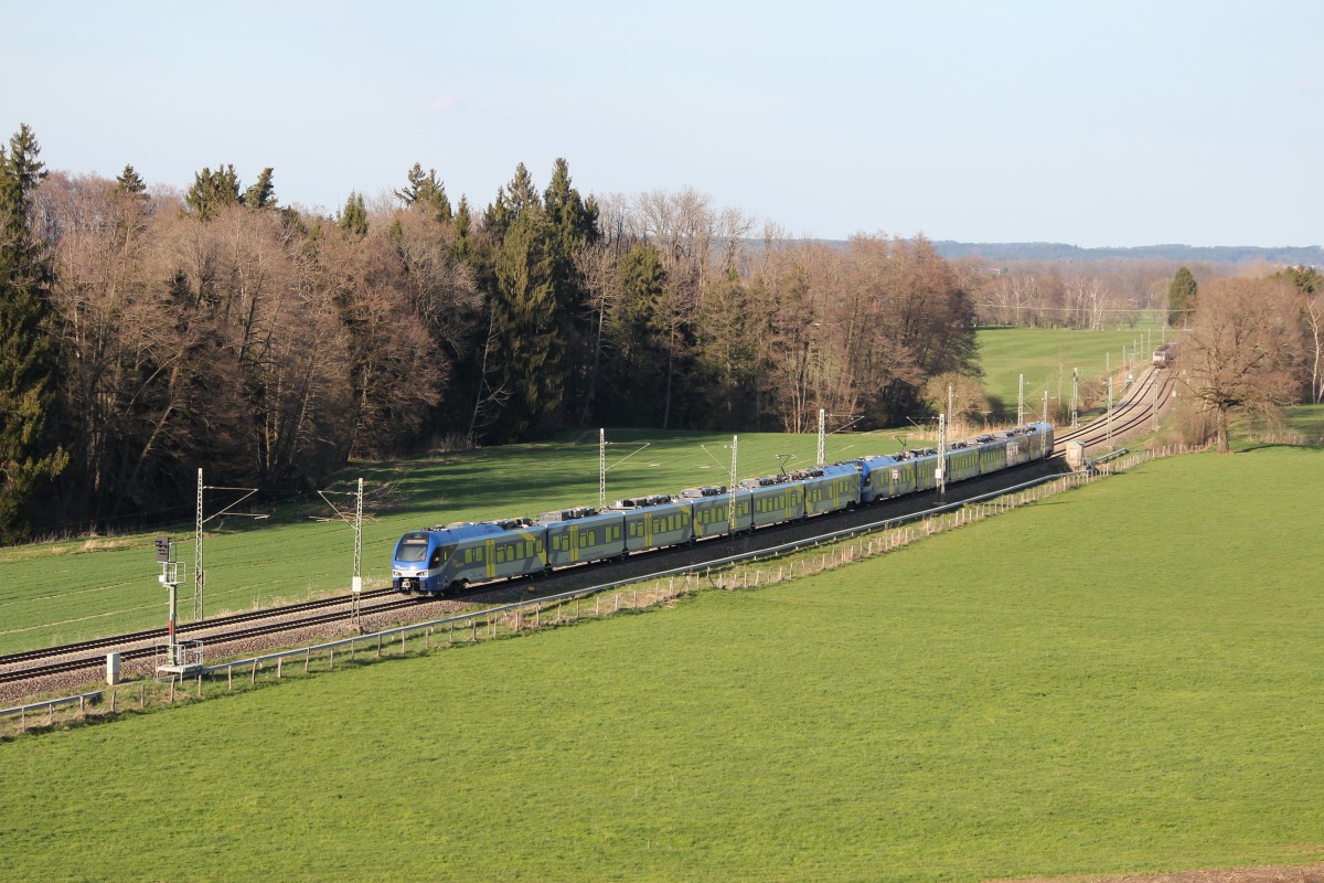 Doppelgarnitur auf dem Weg nach Salzburg. Aufgenommen am 12. April 2015 bei Wessen.