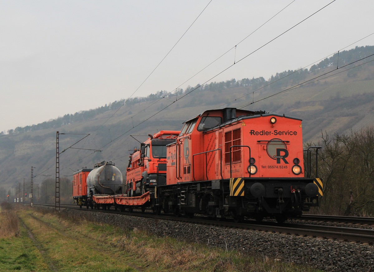 Ein  Redler-Bauzug  am 20. Februar 2014 bei Thüngersheim im Maintal.