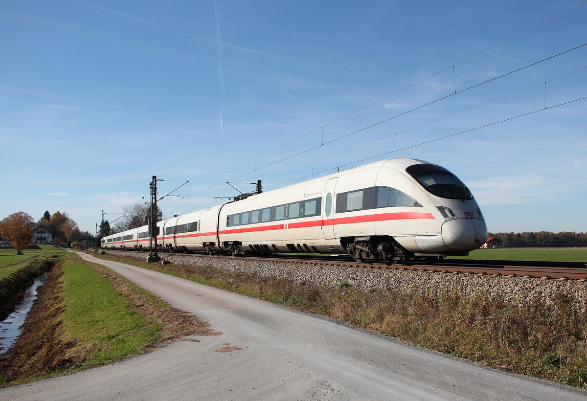 ICE  Hansestadt Warburg  war auf Grund der Streckensperrung bei Passau am 1. November 2016 bei bersee am Chiemsee in Richtung Salzburg unterwegs.
