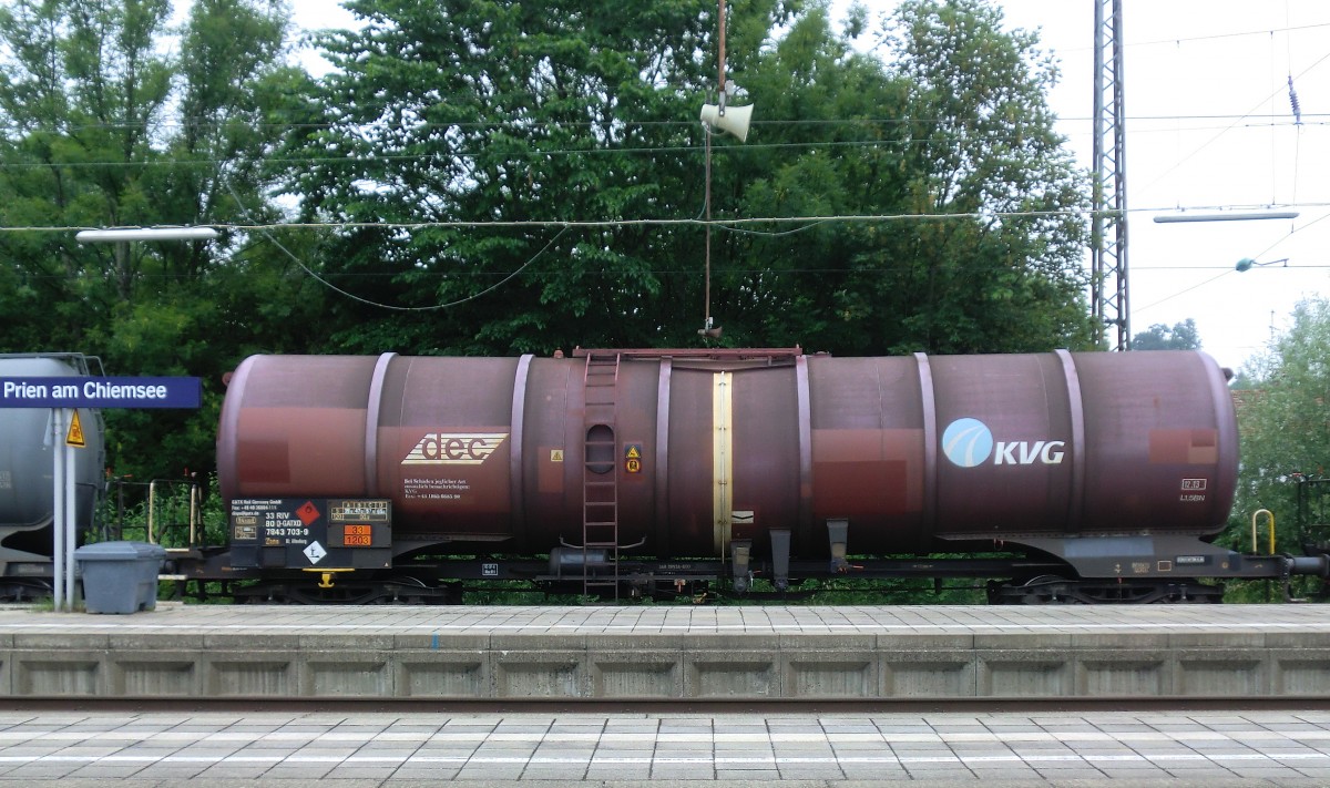 KVG 7843 703-0 stand am 9. Juni 2011 im Bahnhof von Prien.
