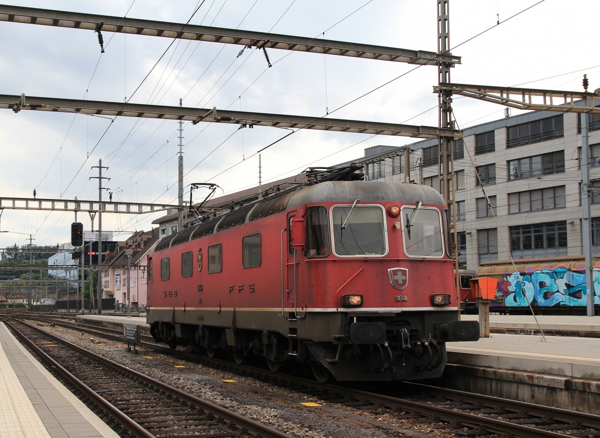Re 6/6 11648  Aigle  bei einer Rangierfahrt am 20. August 2014 im Bahnhof von Olten.