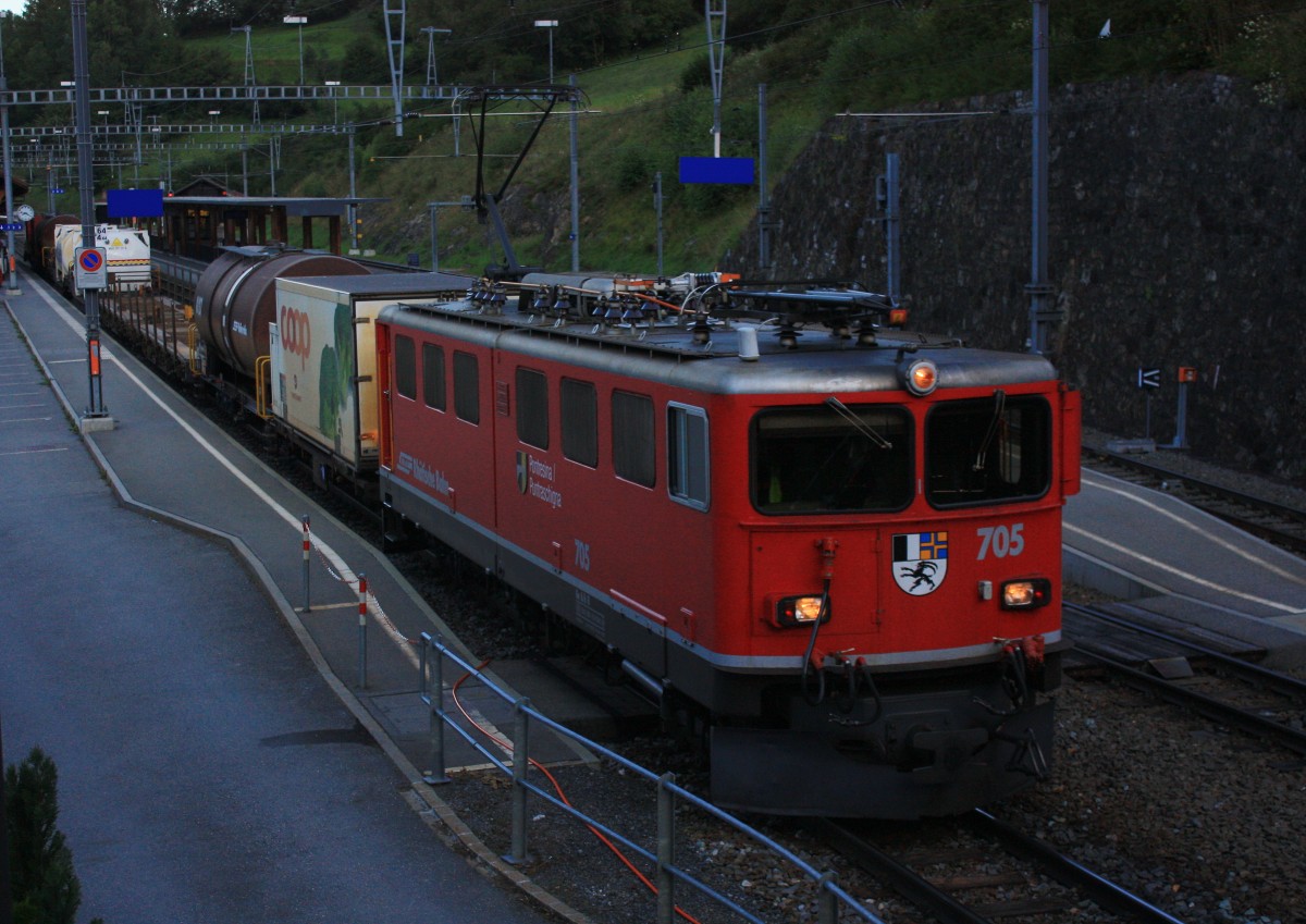 RhB 6/6 II 705  Pontresina  bei der Ausfahrt aus dem Bahnhof von Filisur am 18. August 2014.
