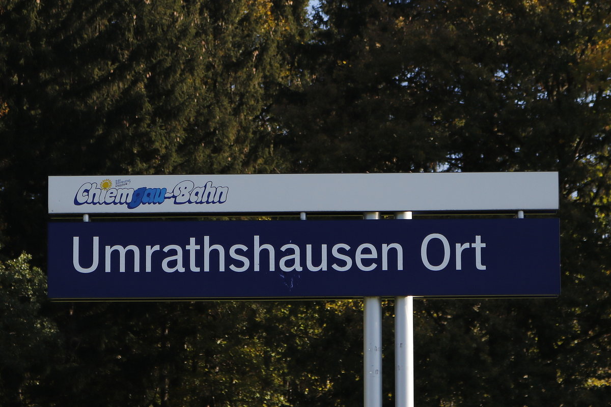  Umrathshausen Ort  ist ein Haltepunkt der  Chiemgau-Bahn  zwischen Prien am Chiemsee und Aschau im Chiemgau.