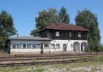 Der Bahnhof von Pirach, an der Strecke Mhldorf - Burghausen, hat auch schon bessere Zeiten gesehen.