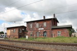 Altes Bahnhofsgebude von  Dauenhof  am 30. August 2016.