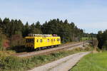 BR 708/749736/708-303-aus-traunstein-kommend-am 708 303 aus Traunstein kommend am 1. Oktober 2021 bei Grabensttt im Chiemgau.