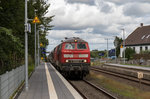 218 397-8 bei der einfahrt in den Bahnhof von Meldorf am 29. August 2016.