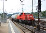 261 078-0 mit einem Kesselwagen am 22. August 2014 im Bahnhof von Koblenz.