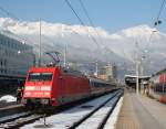 101 123-8 am 7. Februar 2015 im Bahnhof von Innsbruck.