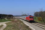 101 021 war am 2. April 2020 bei Grabensttt in Richtung Freilassing unterwegs.