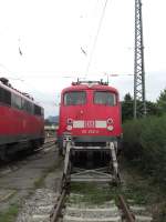 110 352-2 abgestellt im Bahnhof von Freilassing am 23. August 2008.