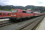 111 020-4 war am 6. Mai 2012 im Bahnhof von Kufstein/Tirol abgestellt.