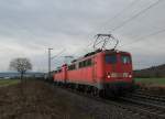 140 805-3 und 140 xxx mit einem Kesselzug am 21. Februar 2014 bei Thngersheim.