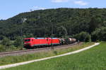 152 054 aus Ingolstadt kommend am 24. Juni 2020 bei Dollnstein im Altmhltal.