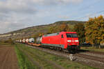 BR 152/793777/152-050-mit-einem-klv-am 152 050 mit einem 'KLV' am 12. Oktober 2022 bei Thngersheim im Maintal.