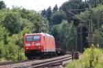 185 041-1 ist am 14. August 2013 bei Assling in Richtung Mnchen unterwegs.