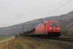 185 206-0 mit einem leeren Autowagen-Zug am 20. Februar 2014 bei Tngersheim im Maintal.