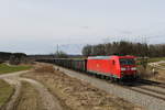 185 067 war am 27. Februar 2020 mit dem  Aicher-Zug  bei Grabensttt in Richtung Hammerau unterwegs.