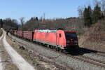 BR 185/768404/185-356-war-mit-dem-aicher-stahlzug 185 356 war mit dem 'AICHER-Stahlzug' am 3. Mrz 2022 bei Grabensttt in Richtung Freilassing unterwegs.