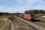 BR 185 private/805331/185-153-war-mit-einem-stahlzug 185 153 war mit einem Stahlzug am 22. Februar 2023 bei Htt im Chiemgau in Richtung Freilassing unterwegs.