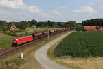 br-187-2/706566/187-185-mit-einem-schuettgutwagenzug-am 187 185 mit einem Schttgutwagenzug am 26. Juni 2020 bei Langwedel.