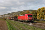 br-187-2/793780/187-158-mit-einem-gemischten-gueterzug 187 158 mit einem gemischten Gterzug am 12. Oktober 2022 bei Thngersheim am Main.
