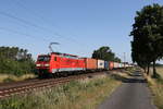 189 001 mit einem Containerzug aus Bremen kommend am 26. Juni 2020 bei Drverden.