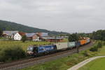 BR 193/571874/193-863-boxxpress-mit-einem-containerzug 193 863 'BoxXpress' mit einem Containerzug am 10. August 2017 bei Hermannspiegel.