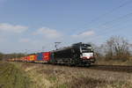 193 871 mit einem Containerzug am 29. Mrz 2019 bei Stubben, zwischen Bremen und Bremerhaven.