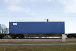 container-tragwagen/642781/4953-270-sggmrs-am-28-dezember 4953 270 (Sggmrs) am 28. Dezember 2018 bei bersee.