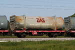 container-tragwagen/735015/4454-008-lgms-mit-einem-zas-muellcontainer 4454 008 (Lgms) mit einem 'ZAS'-Mllcontainer am 31. Mai 2021 bei Bernau am Chiemsee.