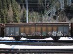 schiebewandwagen-2/486701/2464-098-7-hbbillns-am-19-maerz 2464 098-7 (Hbbillns) am 19. Mrz 2016 im Bahnhof 'Brenner'.
