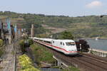 Zuge/775892/401-573-basel-aus-koblenz-kommend 401 573 'BASEL' aus Koblenz kommend am 4. Mai 2022 bei Oberwesel.