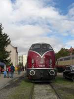 V 200 017 im Bahnpark von Augsburg im Jahr 2009.
