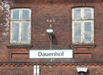 Alte Schild am Bahnhof von  Dauenhof  am 30.