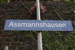 Bahnhofe/774932/assmannshausen-im-rheintal-am-3-mai 'Assmannshausen' im Rheintal am 3. Mai 2022.