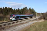 427 134 auf dem Weg nach Mnchen am 14. Februar 2022 bei Grabensttt im Chiemgau.