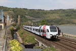 429 616  SWEX  aus Koblenz kommend am 2. Mai 2022 in Oberwesel am Rhein.