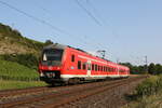 BR 440/744748/440-322-aus-wuerzburg-kommend-am 440 322 aus Wrzburg kommend am 23. Juli 2021 bei Himmelstadt am Main.