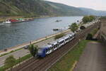 622 924 von  VLEXX  bei der Ausfahrt aus Oberwesel am 3. Mai 2022.
