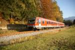 628 639 am 30. Oktober 2011 auf der  Chiemgau-Bahn , auf dem Weg von Aschau
nach Prien am Chiemsee