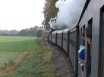 Fahrt mit dem Dampf-Sonderzug von Bad Endorf nach Obing im Herbst 2009.