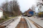 Im Bahnhof Prien werden die Gleise und der Unterbau erneuert.