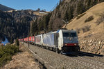 lokomotion-9/492034/186-442-und-186-282-von 186 442 und 186 282 von Innsbruck kommend am 19. Mrz 2016 bei St. Jodok.