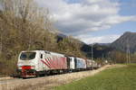 EU 43 005 und EU 43 003 waren am 7. April 2017 in Richtung Brenner unterwegs. Aufgenommen bei Freienfeld/Campo di Trens.